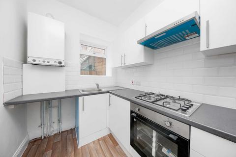 2 bedroom flat for sale - Grange Park Road, Leyton