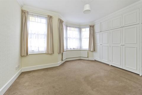 4 bedroom terraced house to rent, Whellock Road, Chiswick W4