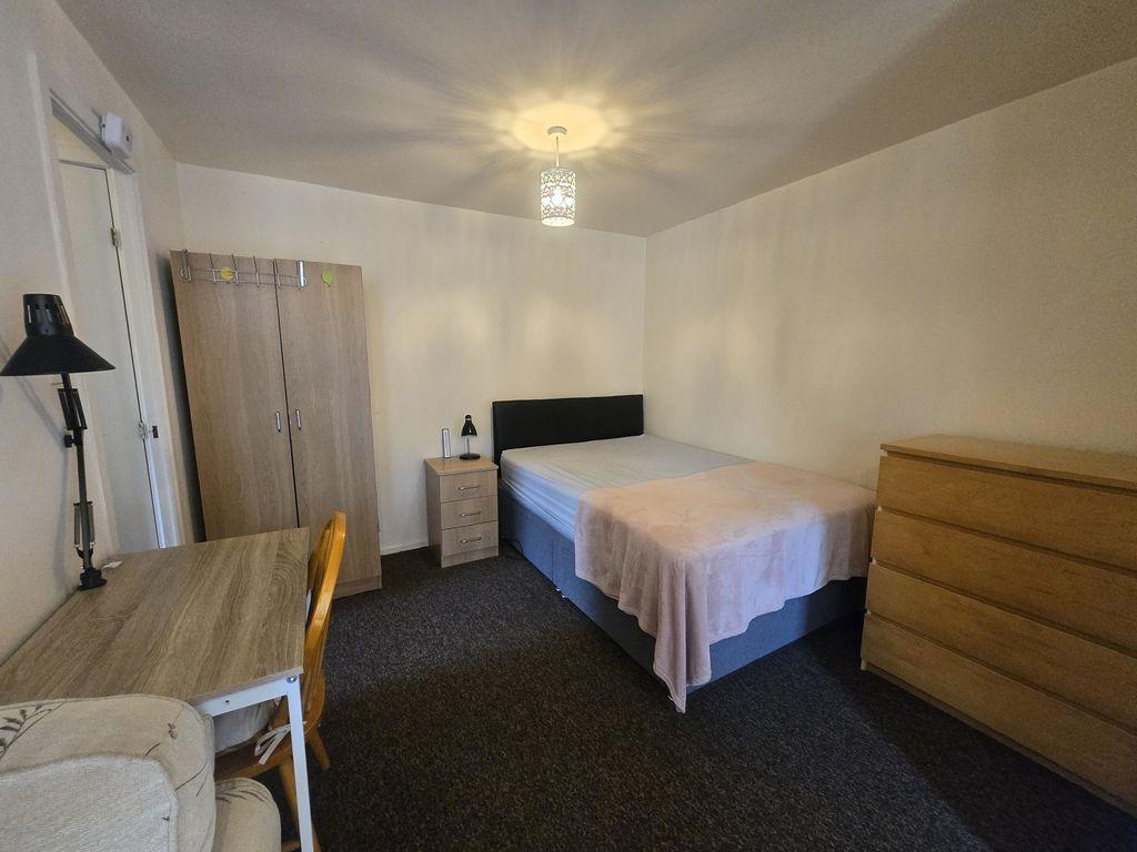 Apartment in Birmingham - More
