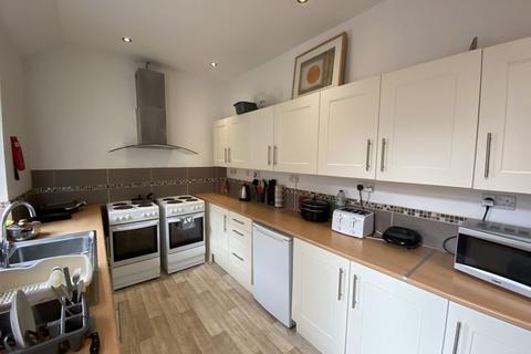 undefined, West Hill Drive, Mansfield