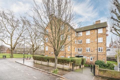 2 bedroom apartment to rent - Penshurst Road, London E9
