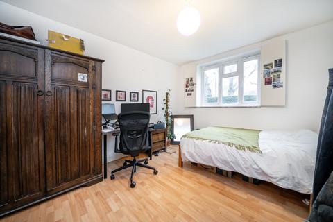 2 bedroom apartment to rent, Penshurst Road, London E9