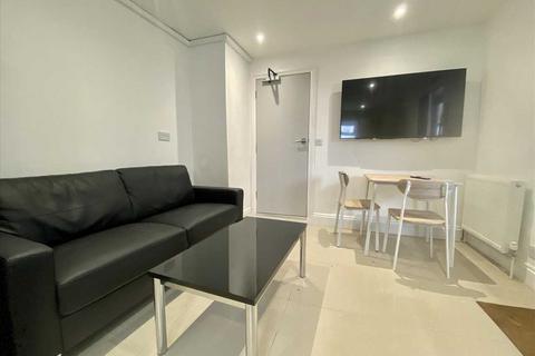 2 bedroom apartment to rent, Addison Road, Plymouth