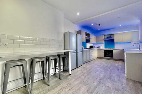8 bedroom house share to rent, North Road East, Plymouth