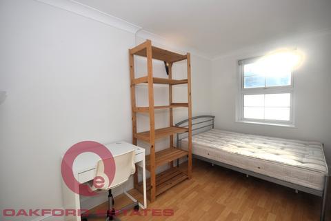 2 bedroom flat to rent, Drummond Street, Euston, London NW1
