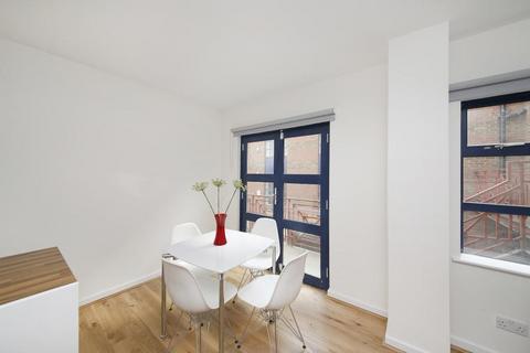 2 bedroom apartment to rent, ALPHABET MEWS, HACKFORD ROAD, OVAL