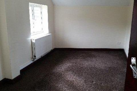 2 bedroom flat to rent - Brook Crescent, Stourbridge DY9