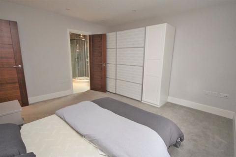 2 bedroom apartment to rent, Ropers Yard, Hart Street, Brentwood CM14