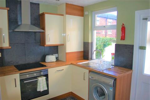 5 bedroom house share to rent - St. Marks Road, Preston PR1