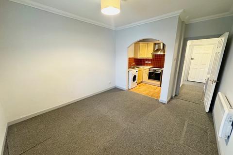 Studio to rent, Robert Louis Stevenson Avenue, Westbourne BH4