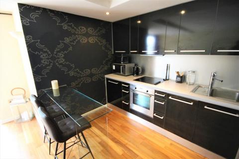 2 bedroom apartment to rent, West Point, Wellington Street, Leeds, LS1 4JJ