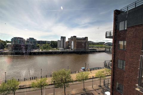 undefined, St Anns Quay, Newcastle Upon Tyne, NE1