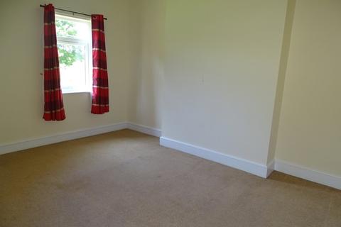 2 bedroom flat to rent - East Hall, Lodge Road