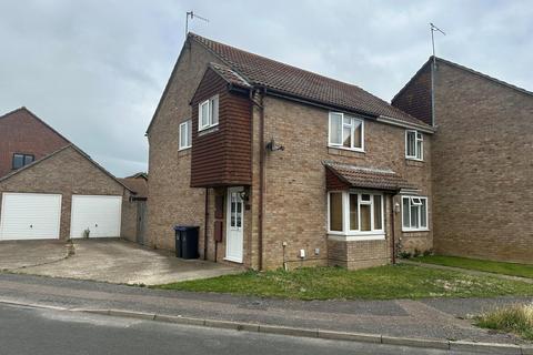 3 bedroom end of terrace house to rent, Church Green, Shoreham-by-Sea BN43