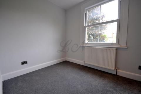 3 bedroom flat to rent, Narcissus Road, West Hampstead, NW6