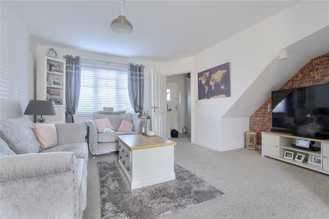 3 bedroom semi-detached house for sale - Holt Close, Brookfield