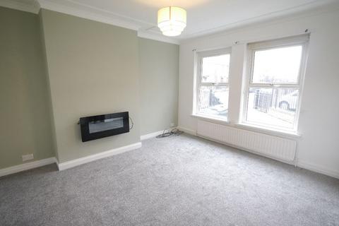 2 bedroom end of terrace house to rent, Monkchester Road - Walker