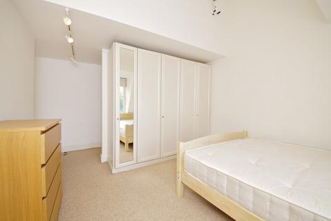 2 bedroom apartment to rent, Bishops Court, Bishops Bridge Road, Bayswater, W2