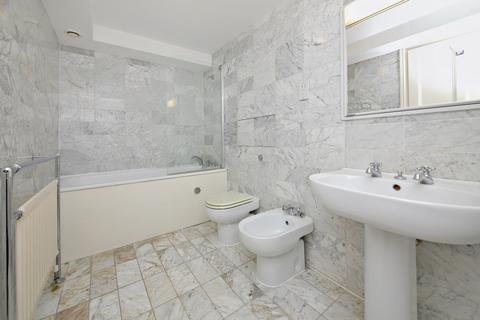 2 bedroom apartment to rent, Bishops Court, Bishops Bridge Road, Bayswater, W2