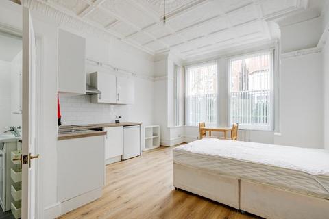 Studio to rent, Fawley Road,London,NW6