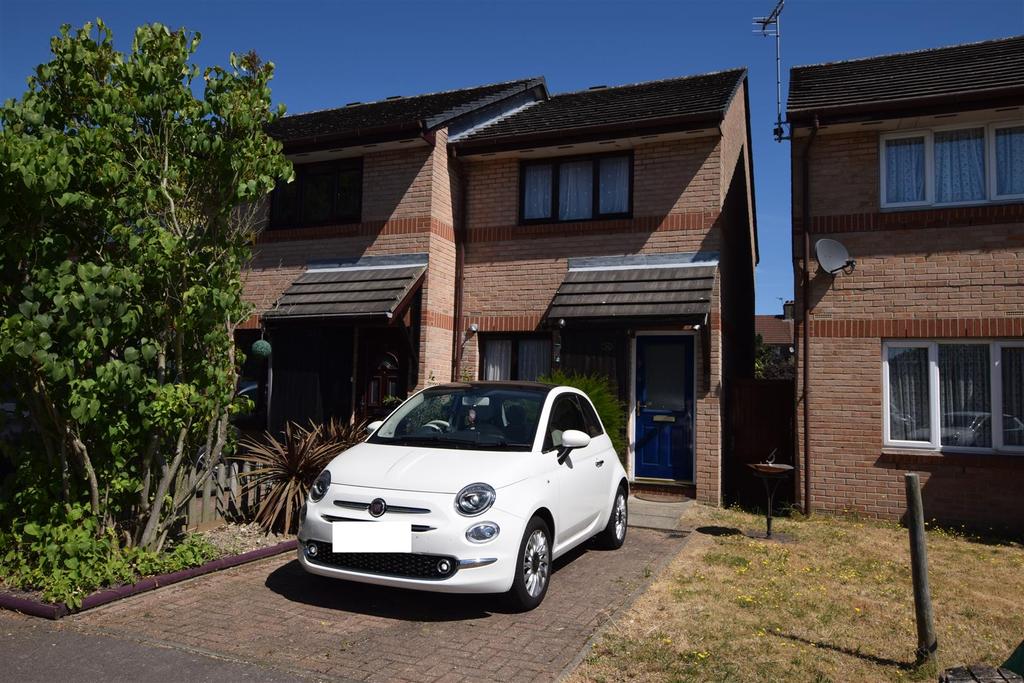 Torbitt Way, Newbury Park, Ilford 2 bed end of terrace house £340,000