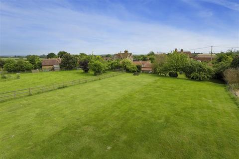 undefined, Hansletts Bungalow, Hansletts Lane, Ospringe