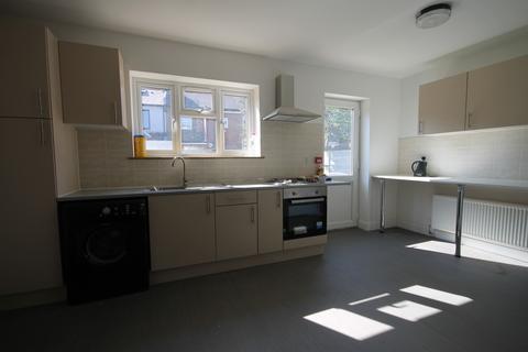 undefined, All Bills Included, Ensuite Double Room, Valentines Rd, IG1