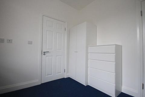 6 bedroom house share to rent, ALL BILLS INCLUDED, large double room in a House Share - Valentines Road, Ilford, IG1