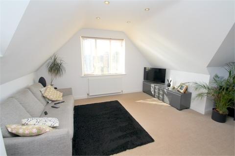 2 bedroom flat for sale - Cromwell House, Kingston Road, STAINES-UPON-THAMES, Surrey