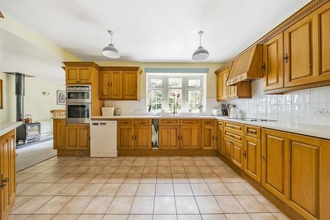 Woodside Georges Lane, Storrington, Pulborough, RH20 3JH