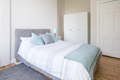 2 bedroom flat to rent, McDonald Road, Bellevue, Edinburgh, EH7