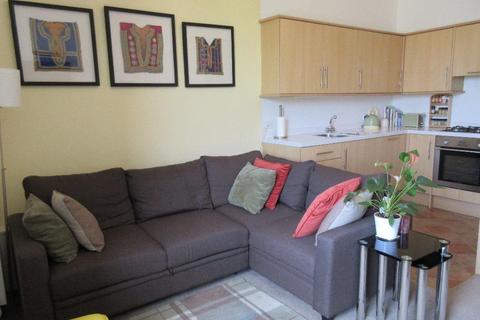 2 bedroom flat to rent, Seymour Street, West End, Dundee, DD2