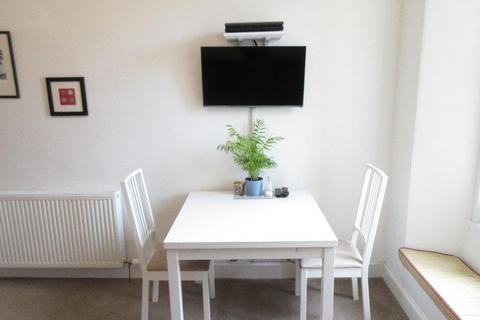 2 bedroom flat to rent, Seymour Street, West End, Dundee, DD2