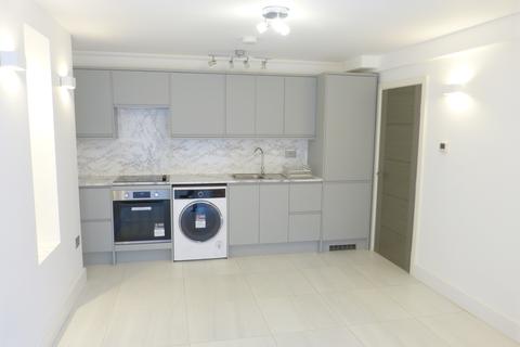 2 bedroom flat to rent - MIDDLETON ROAD, LONDON, NW11