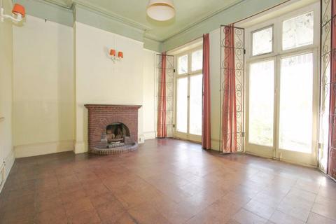 4 bedroom semi-detached house for sale - Ditchling Road, Brighton