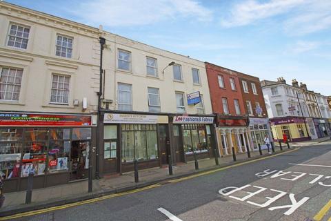 1 bedroom apartment to rent, High Street, Chatham