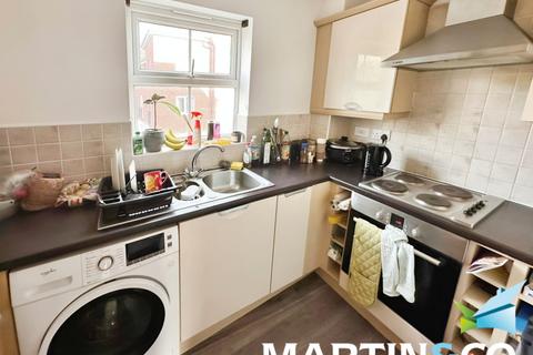 2 bedroom apartment to rent, Bluebell Road, Wakefield WF3