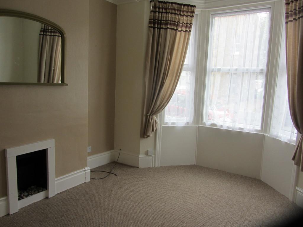 Garfield Road, Scarborough 3 bed terraced house £625 pcm (£144 pw)