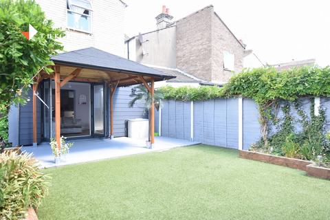 3 bedroom end of terrace house for sale, Eton Road, Clacton-on-Sea