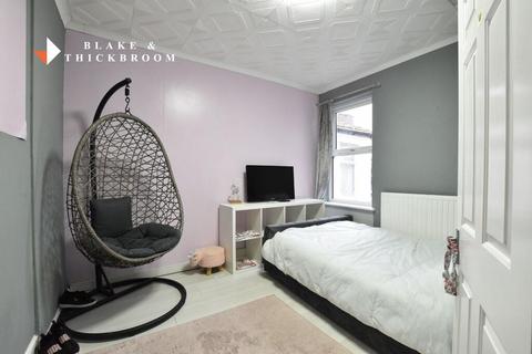3 bedroom end of terrace house for sale, Eton Road, Clacton-on-Sea, Essex, CO15 3QA