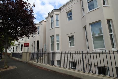2 bedroom apartment to rent, Flat 1, 56 Russell Terrace, Leamington Spa