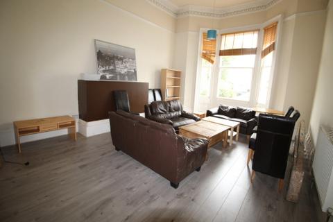 1 bedroom in a house share to rent, Room 17, Kent House, 6 Clarendon Place
