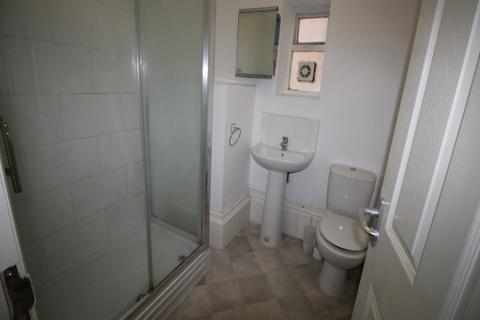 1 bedroom in a house share to rent, Room 2, Kent House, Clarendon Place