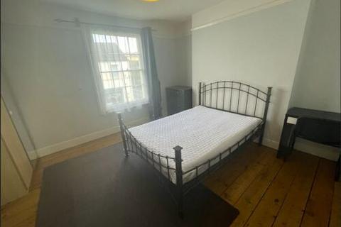 5 bedroom townhouse to rent, 33 Chandos Street, Leamington Spa