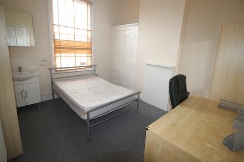 1 bedroom property to rent, ROOM 12, KENT HOUSE, CLARENDON PLACE, LEAMINGTON SPA