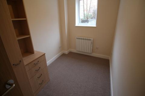 2 bedroom apartment to rent, Flat 2, Churchill House, Regent Street, Leamington Spa