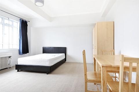2 bedroom apartment to rent, University Street, London, WC1E