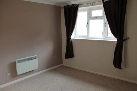 1 bedroom semi-detached house to rent, Parsons Close, Horley