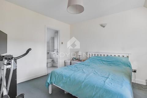 3 bedroom end of terrace house to rent, Moatfields, Colchester CO6
