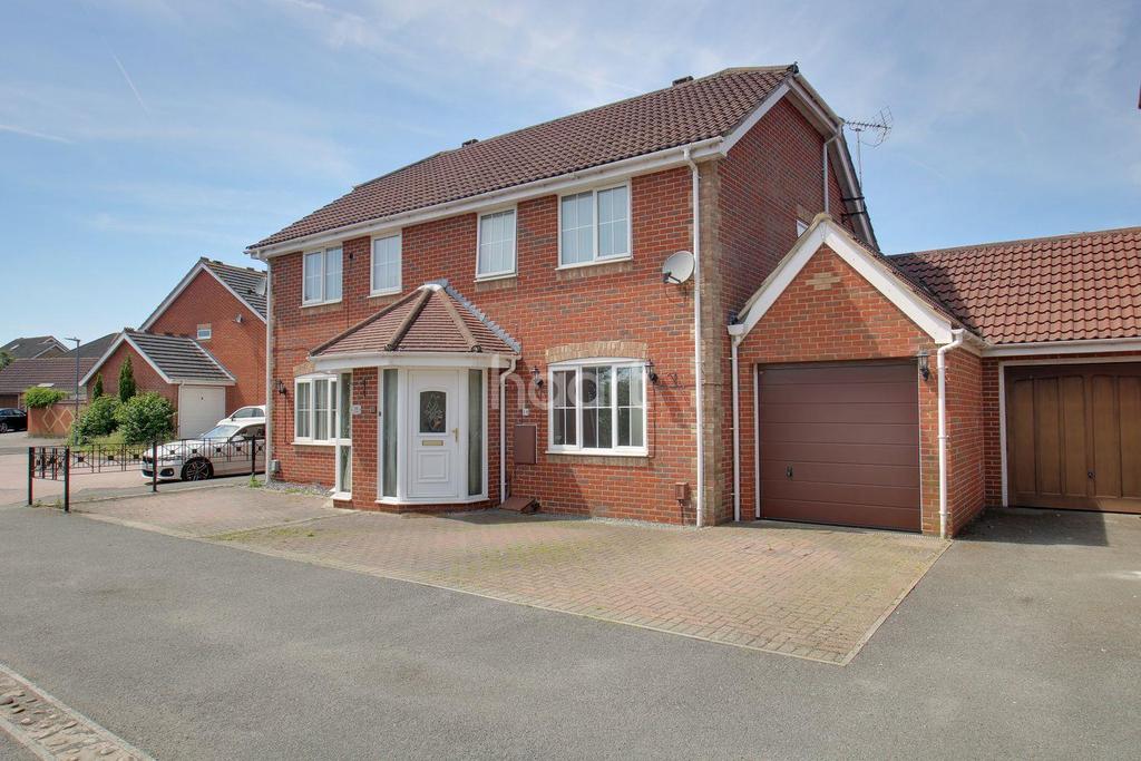 Trajan Gate, Chells Manor, Stevenage 3 bed semidetached house £325,000